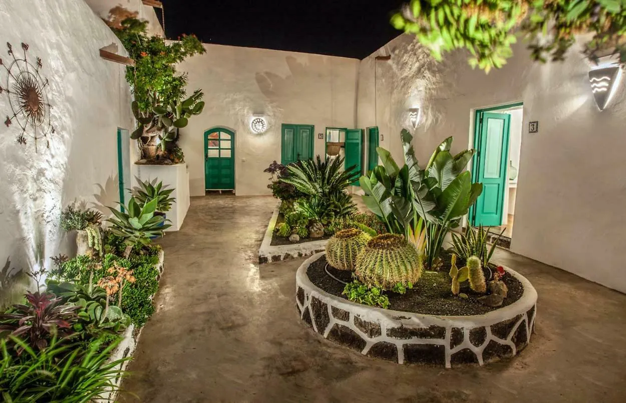 Los Lirios Hotel Rural - Adults Only Tías