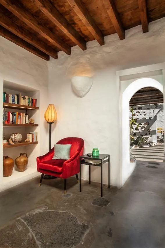 ***  Los Lirios Hotel Rural - Adults Only 티아즈 스페인
