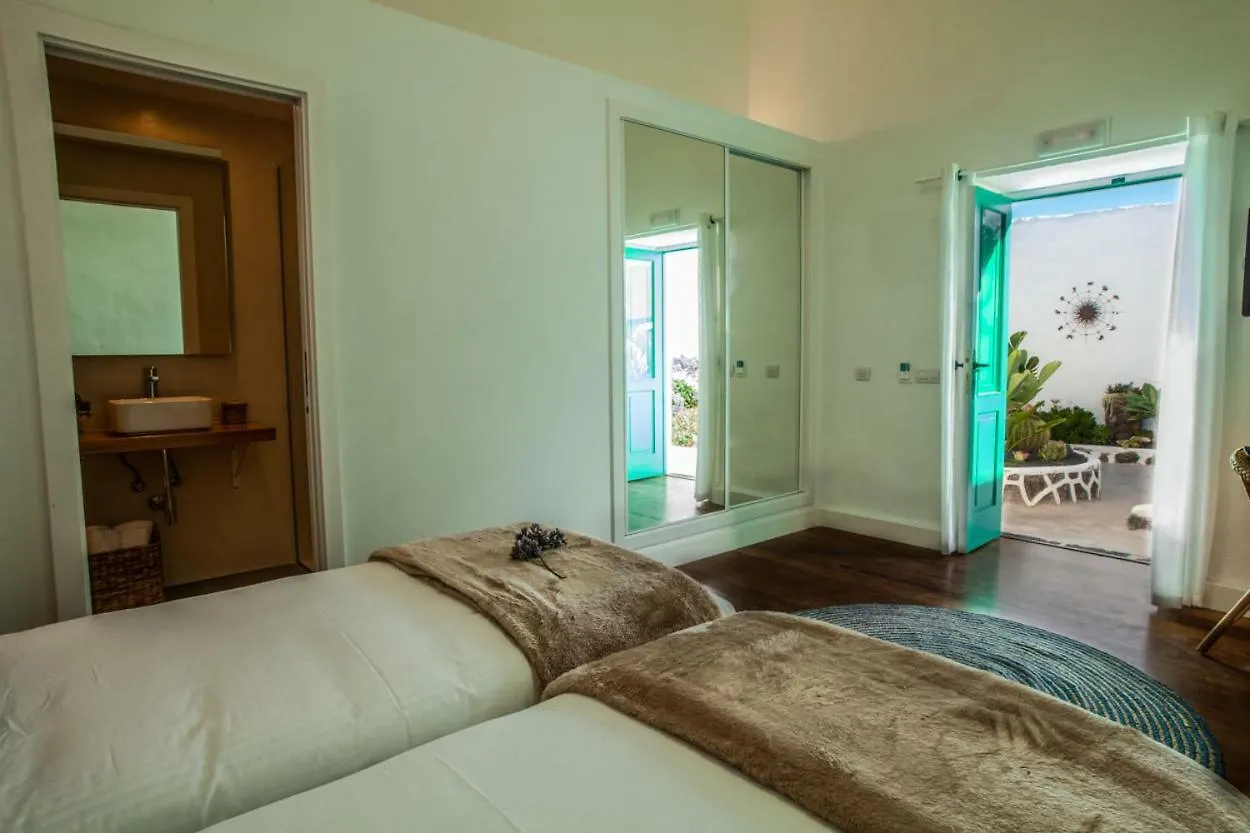 Los Lirios Hotel Rural - Adults Only 티아즈 3*,  스페인